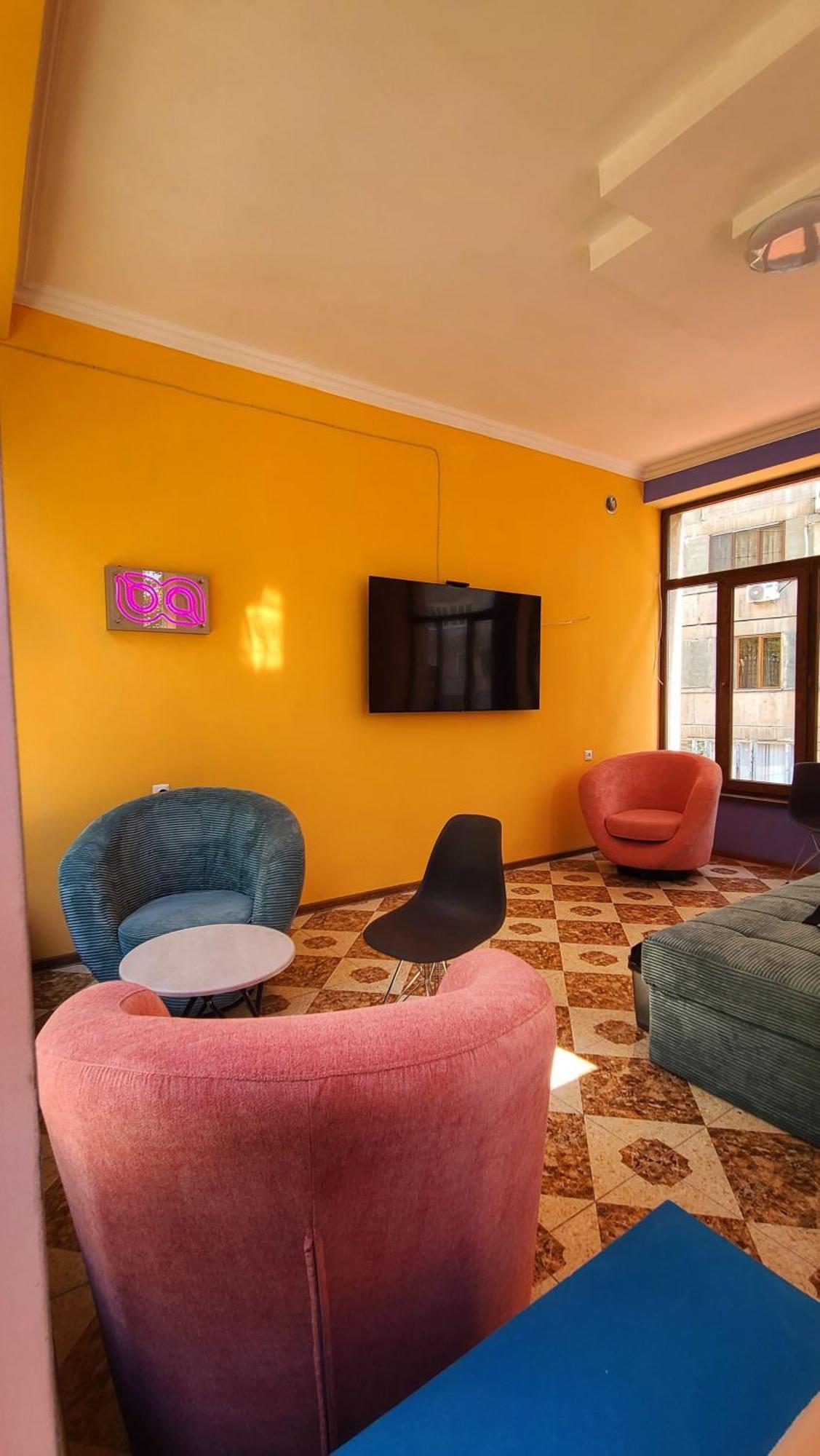 Capsula Hotel 예레반 외부 사진
